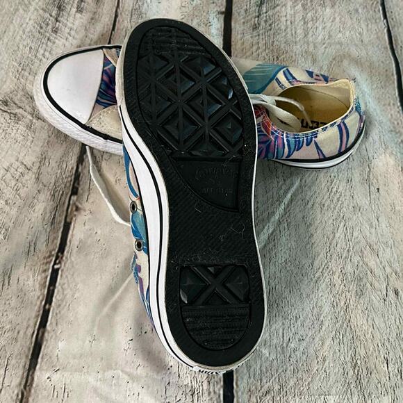 D10 Chuck Taylor All Star Converse Floral Canvas Sneakers, Size 8, Pre-owned - Picture 6 of 8